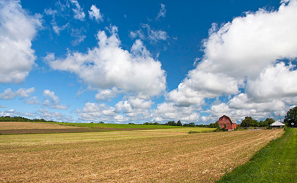 barn near West Walworth