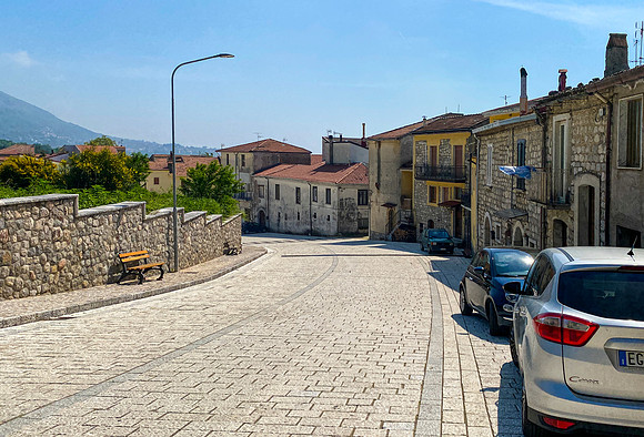 Cacciano, Via Trescine,