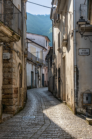 the historic center of Cautano