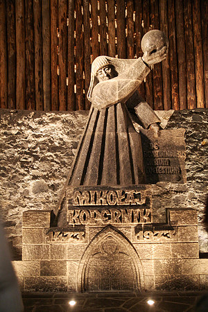 Nikolas Kopernicus, salt sculpture