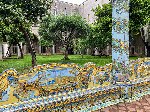 Majolica tiles garden bench