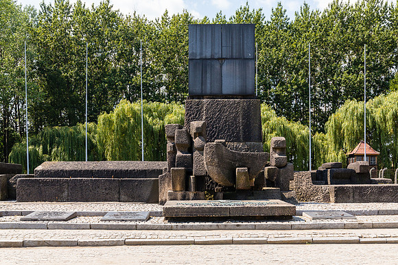 Memorial to those who died here.