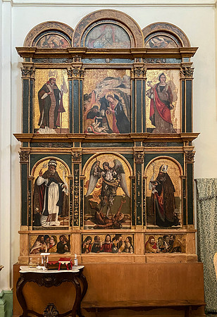 a twelve-panel group of artworks, on wood, dating from the 1500s