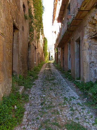 a street in Tocco Caudio
