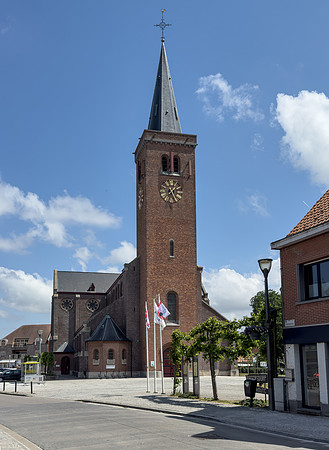 Holy Cross Church in Boekhout, Belgium, ancestral town of VandeVoorde family befroe mid-170IMG_6611