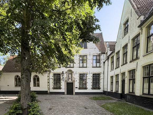 Begijnhof, Bruges IMG_6676