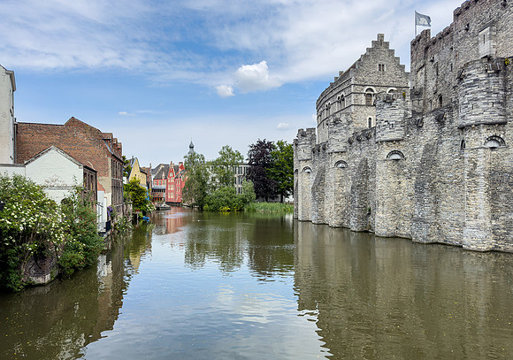Gravensteen Castle on right, Ghen tIMG_7142