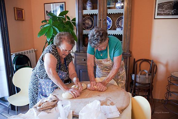 pasta making - 4 hands